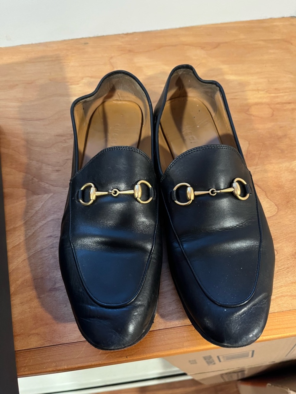GUCCI Black Leather Women’s Slip-On Loafers with Gold Horsebit